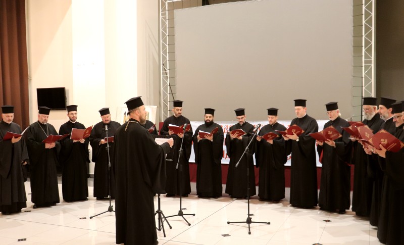 Празничен концерт на Русенска митрополия събра стотици русенци за Деня на християнското семейство