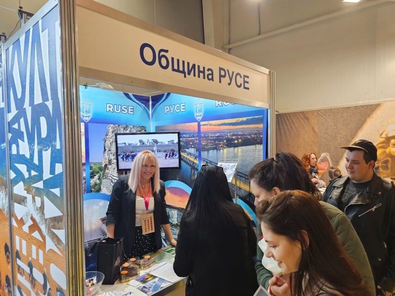 Информационен щанд представя туристическия потенциал на община Русе на „Ваканция и СПА Експо 2024“